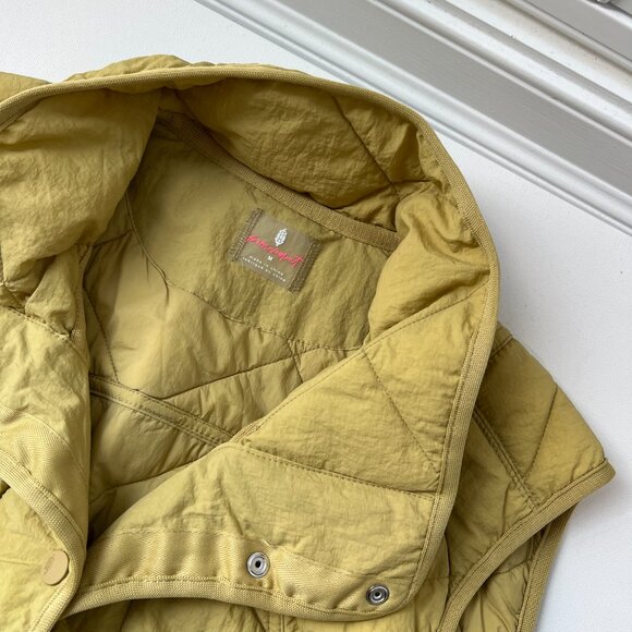 New women's FREE PEOPLE Quinn Quilted Puffer Vest marigold size M $128 - Picture 4 of 5